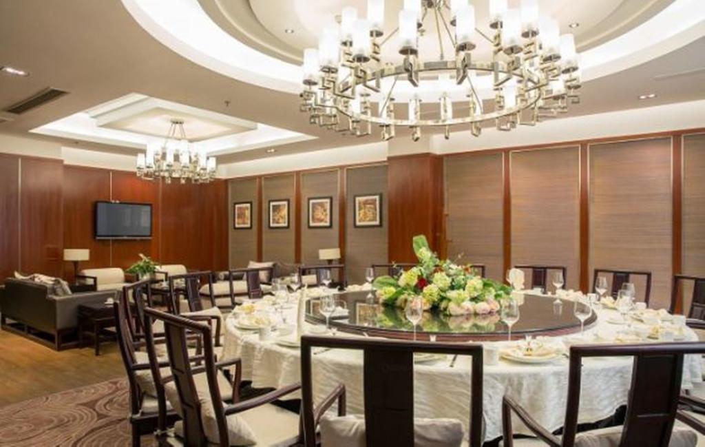Langzhong Grand Hotel Shahepu Esterno foto